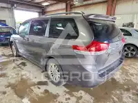 2011 Toyota SIENNA фото