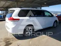 2011 Toyota SIENNA фото