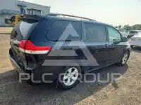 2011 Toyota SIENNA фото