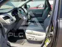 2011 Toyota SIENNA photo