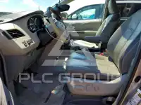 2011 Toyota SIENNA фото