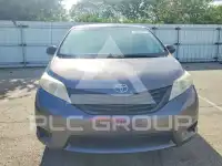 2011 Toyota SIENNA фото