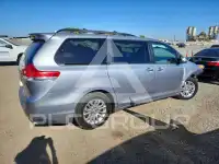 2011 Toyota SIENNA фото