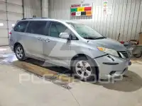 2011 Toyota SIENNA фото