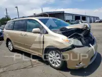 2011 Toyota SIENNA фото
