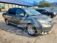 2011 Toyota SIENNA фото
