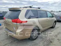2011 Toyota SIENNA фото