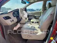 2011 Toyota SIENNA photo
