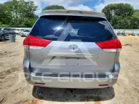 2011 Toyota SIENNA фото