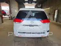 2011 Toyota SIENNA photo