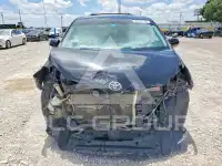 2011 Toyota SIENNA photo