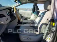 2011 Toyota SIENNA фото