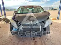 2011 Toyota SIENNA photo