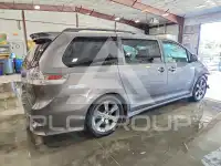 2011 Toyota SIENNA фото