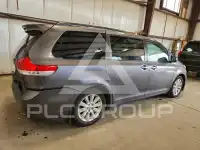 2011 Toyota SIENNA фото