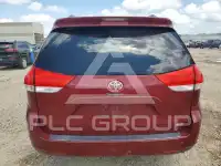2011 Toyota SIENNA фото