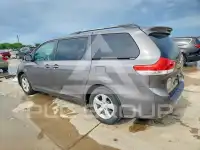 2011 Toyota SIENNA фото
