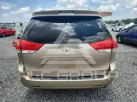 2011 Toyota SIENNA фото