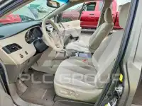 2011 Toyota SIENNA photo