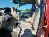 2011 Toyota SIENNA фото