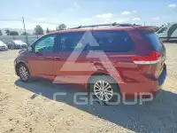 2011 Toyota SIENNA фото