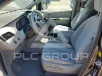 2011 Toyota SIENNA фото