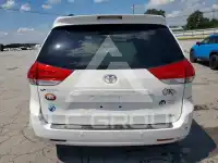 2011 Toyota SIENNA фото