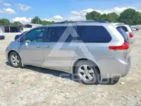 2011 Toyota SIENNA фото