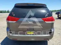 2011 Toyota SIENNA фото