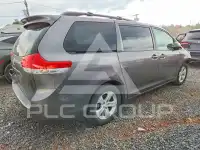 2011 Toyota SIENNA фото