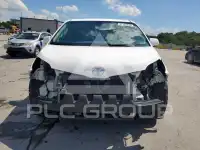 2011 Toyota SIENNA фото
