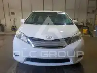 2011 Toyota SIENNA фото