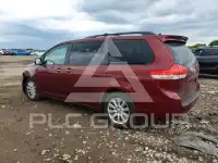 2011 Toyota SIENNA фото