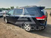 2011 Toyota SIENNA фото