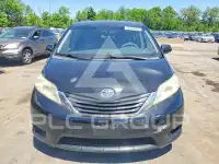 2011 Toyota SIENNA photo