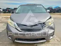 2011 Toyota SIENNA фото