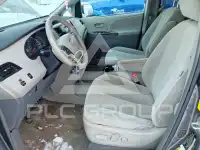 2011 Toyota SIENNA photo