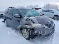 2011 Toyota SIENNA photo
