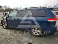 2011 Toyota SIENNA photo