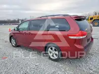 2011 Toyota SIENNA photo