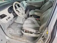 2011 Toyota SIENNA фото