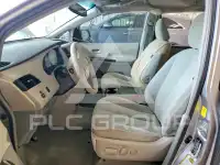 2011 Toyota SIENNA фото