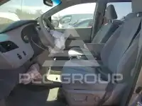 2011 Toyota SIENNA фото