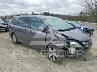 2011 Toyota SIENNA фото