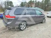 2011 Toyota SIENNA фото