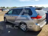 2011 Toyota SIENNA фото