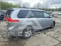 2011 Toyota SIENNA фото
