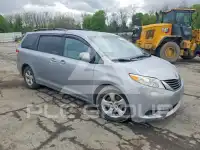 2011 Toyota SIENNA фото