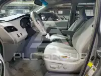 2011 Toyota SIENNA фото