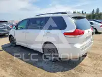 2011 Toyota SIENNA photo